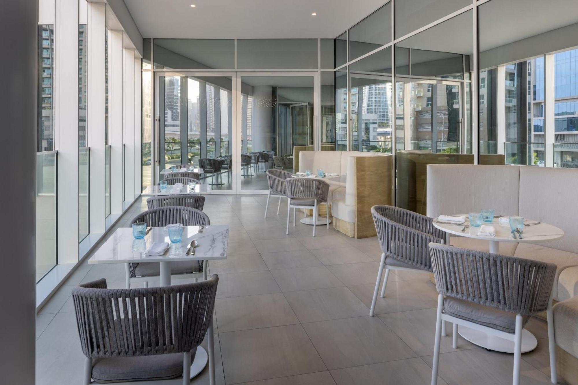 Staybridge Suites Dubai Business Bay By Ihg Esterno foto