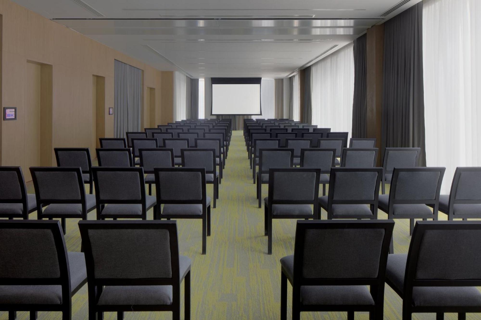 Staybridge Suites Dubai Business Bay By Ihg Esterno foto